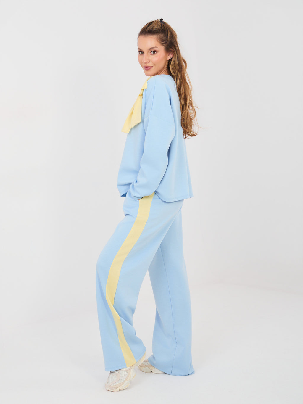 Bluza bez kaptura RUE PARIS
