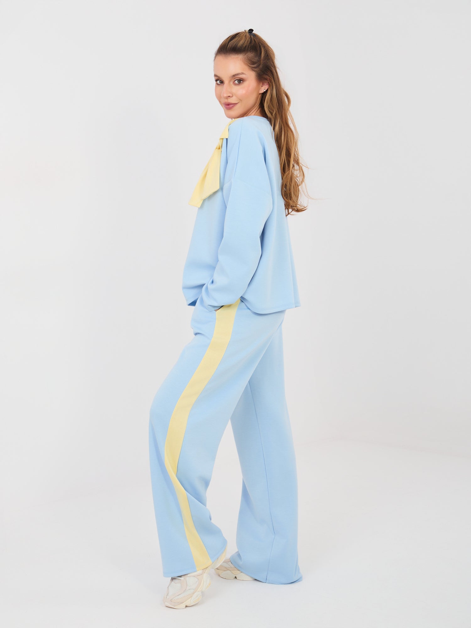 Bluza bez kaptura RUE PARIS
